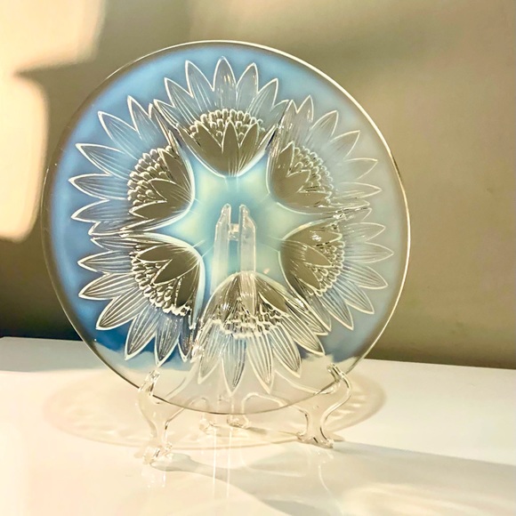 12” Art Deco Opalescent Art Glass Plate w/ Sunflower by Designer Pierre D’Avesn - Picture 1 of 14